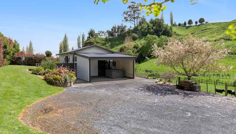 141 Puketirau Road, Tirau