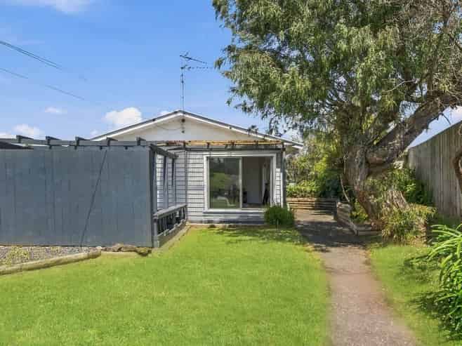 4 Lympne Lane, Mangere