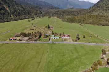 331B State Highway 6, Whataroa