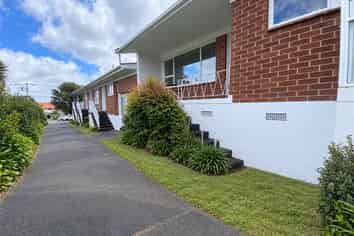  12A Newington Road, Henderson
