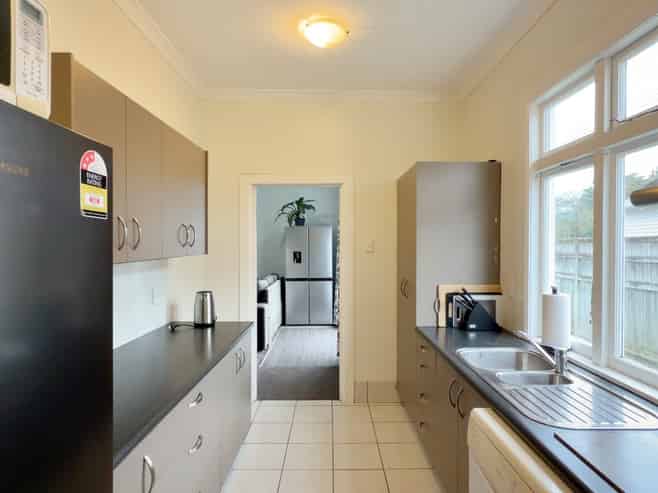 81a Linton Street, West End