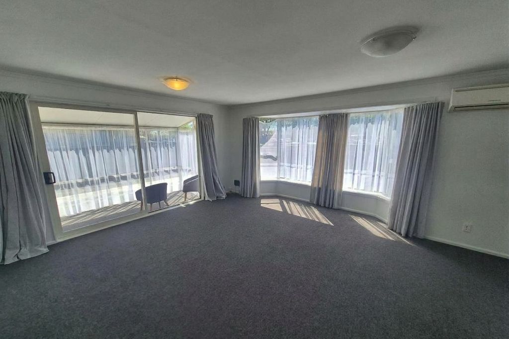 Sunny, Spacious & Super Convenient 5