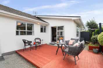 2/99 Kawai Street, Nelson South
