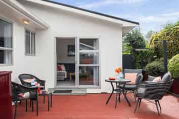 2/99 Kawai Street, Nelson South