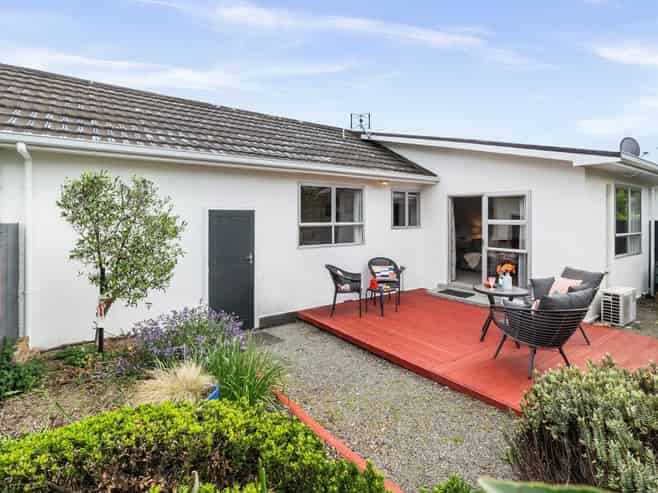 2/99 Kawai Street, Nelson South