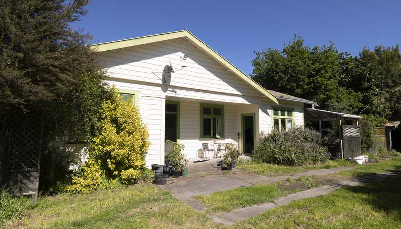 22 Bartons Road, Featherston