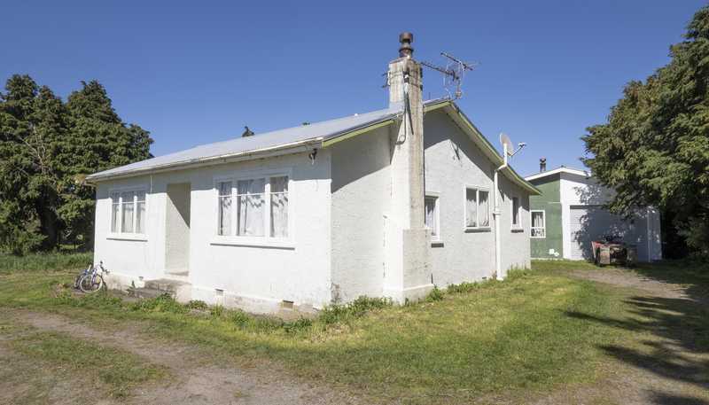 22 Bartons Road, Featherston