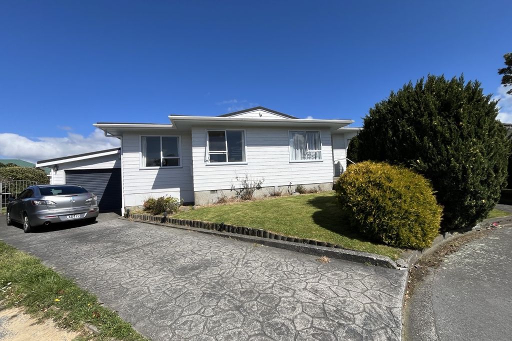 Grenada Village, 3 Bedrooms 2