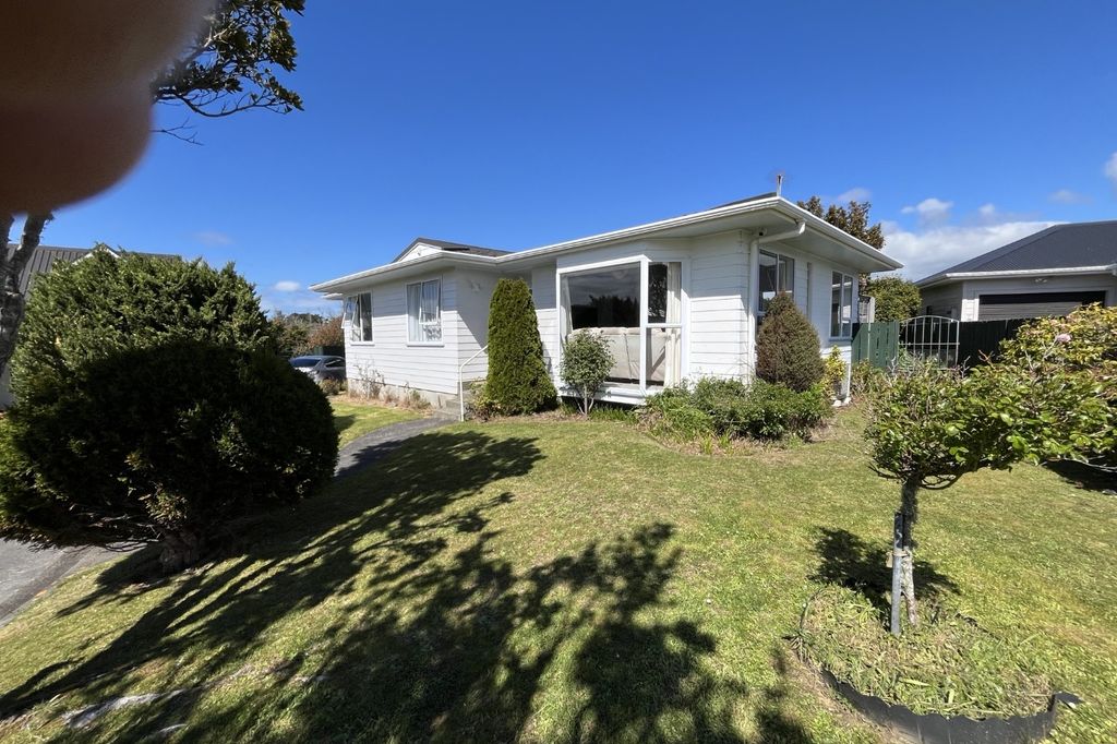 Grenada Village, 3 Bedrooms 1