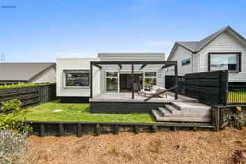 9 Stockyard Crescent, Pukekohe