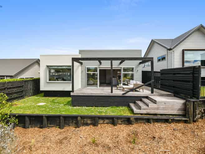 9 Stockyard Crescent, Pukekohe
