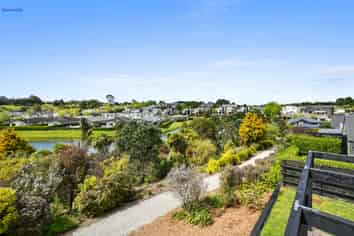 9 Stockyard Crescent, Pukekohe