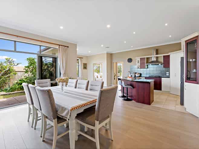 74 Gracechurch Drive, Flat Bush