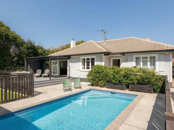 6 Strowan Avenue, Fairfield