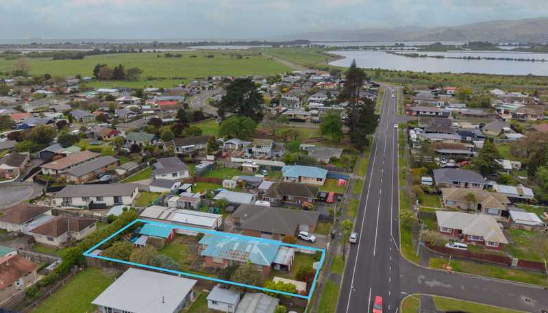 351 Breezes Road, Aranui