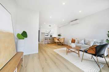 Lot 8/3 Torino Street, Point England