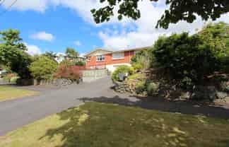 35 Acacia Crescent, Glenview