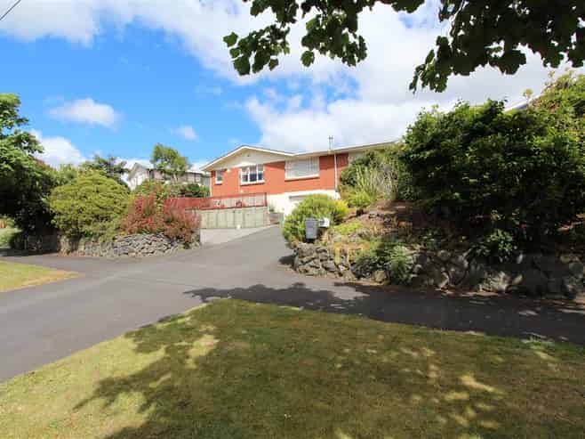 35 Acacia Crescent, Glenview