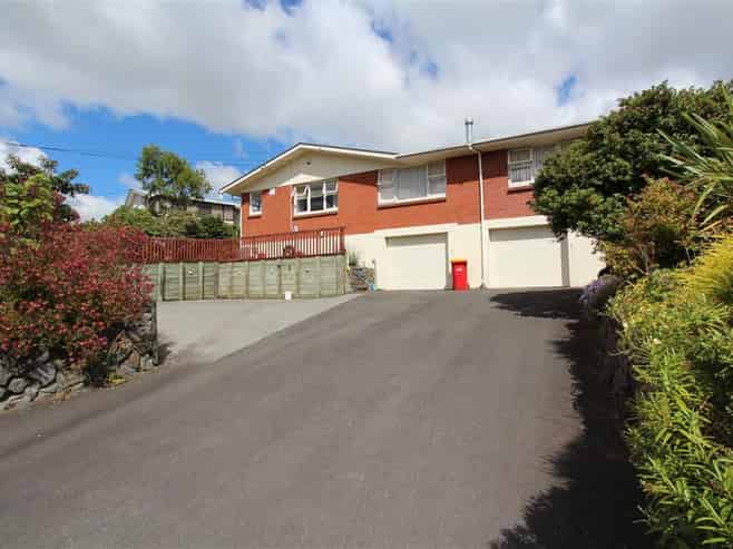35 Acacia Crescent, Glenview