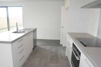 13 Quinn Cr, Woodend