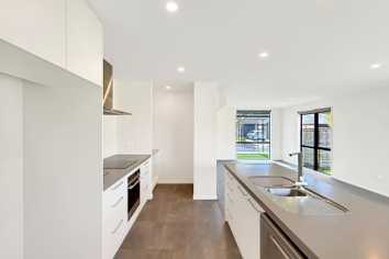 13 Quinn Cr, Woodend