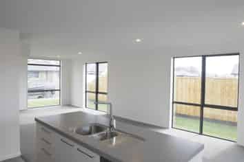 13 Quinn Cr, Woodend
