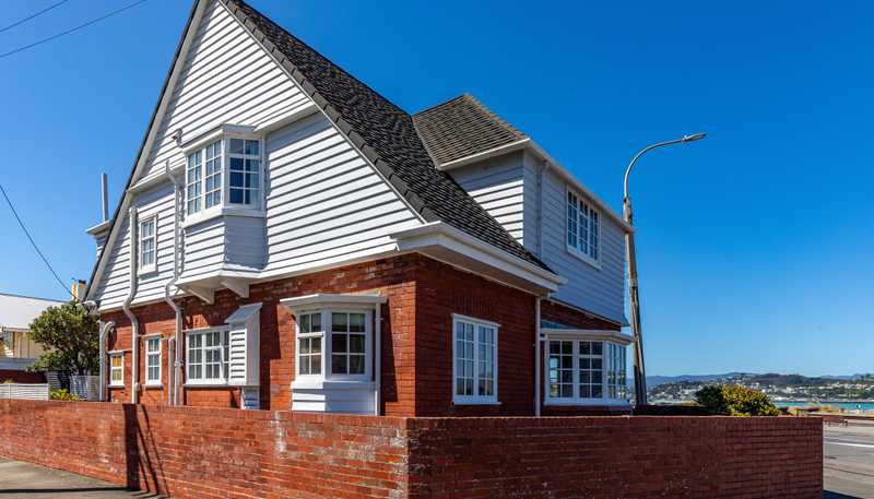 132 Lyall Parade, Lyall Bay