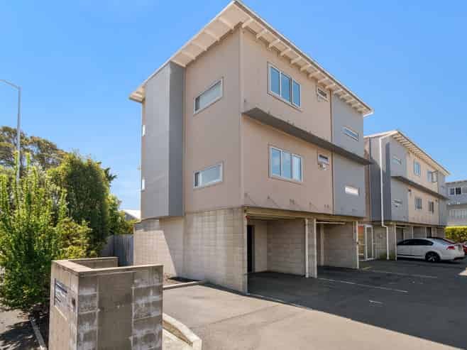 1/60 Stanmore Road, Linwood