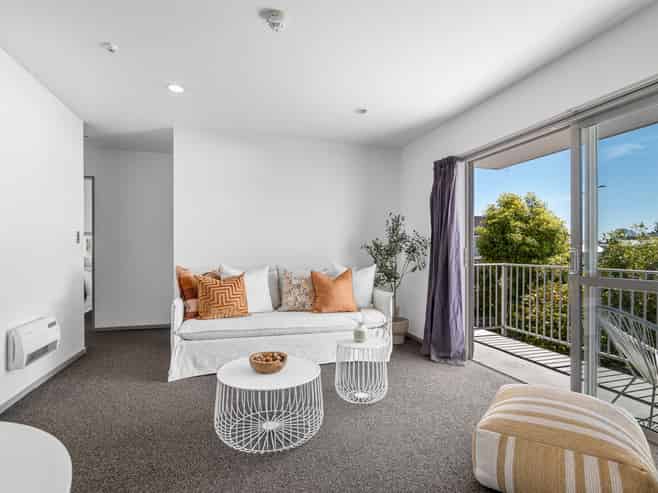 1/60 Stanmore Road, Linwood