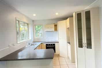 51 Kingdale Road, Henderson