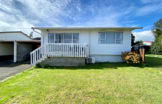 2/109 Wharf road, Te Atatu Peninsula