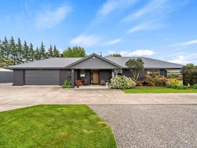 32 Mill Grove, Clareville