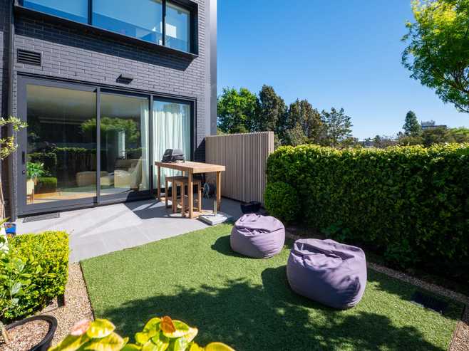 101/1 Clyde Street, Hamilton East