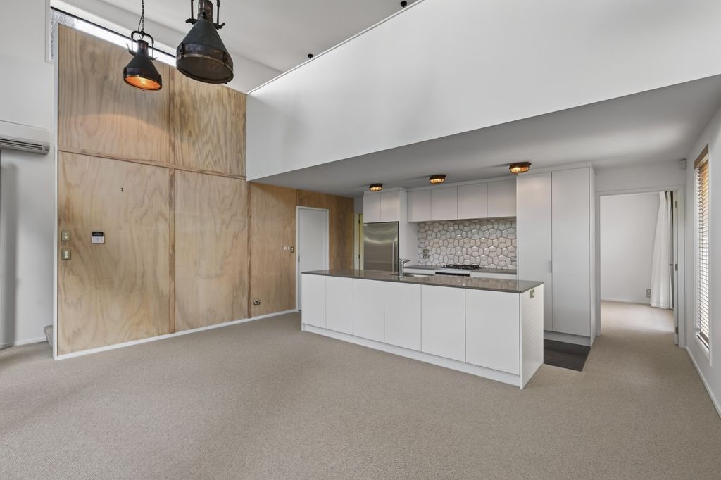 Elevated Living in the Heart of the CBD 4