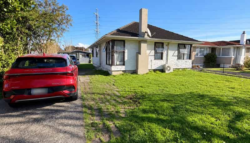 65 Bairds Road, Otara