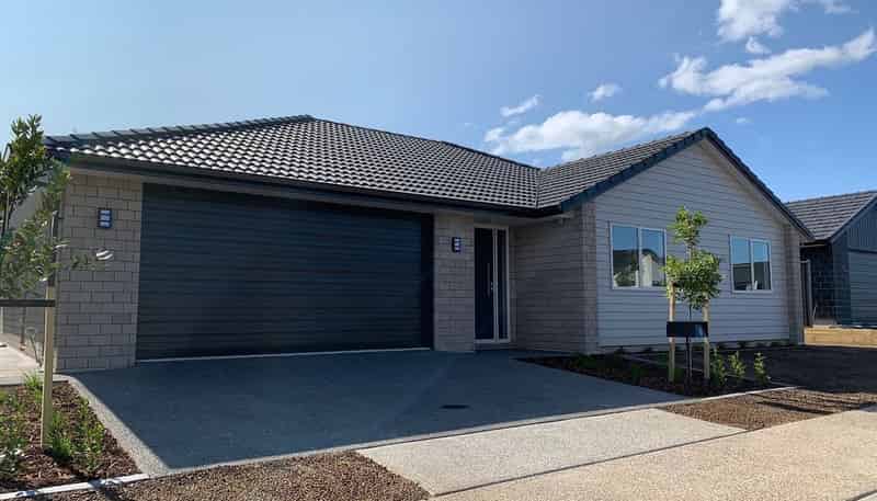 10 Raynor Crescent, Pyes Pa