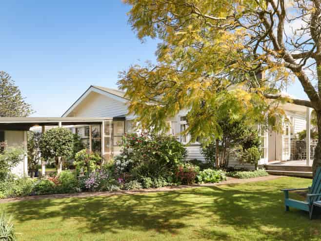 711 Mount Pleasant Road, Thames