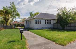 13 Holcombe Place, Somerfield