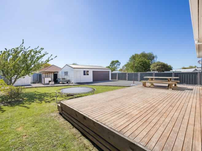 27 Tweed Street, Roslyn