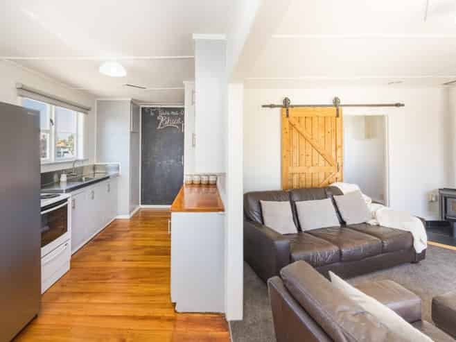 27 Tweed Street, Roslyn