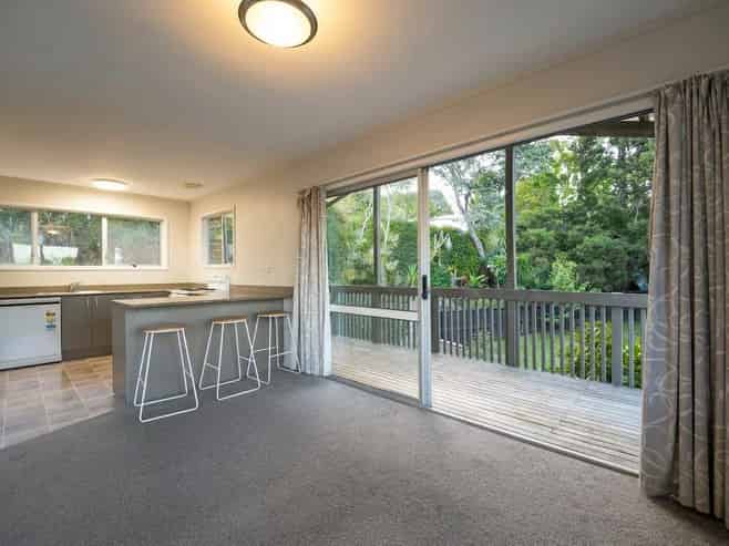 2/55A West Lynn Road, Titirangi