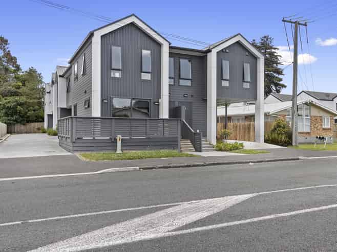 3/85 Cameron Road (Room A), Hillcrest