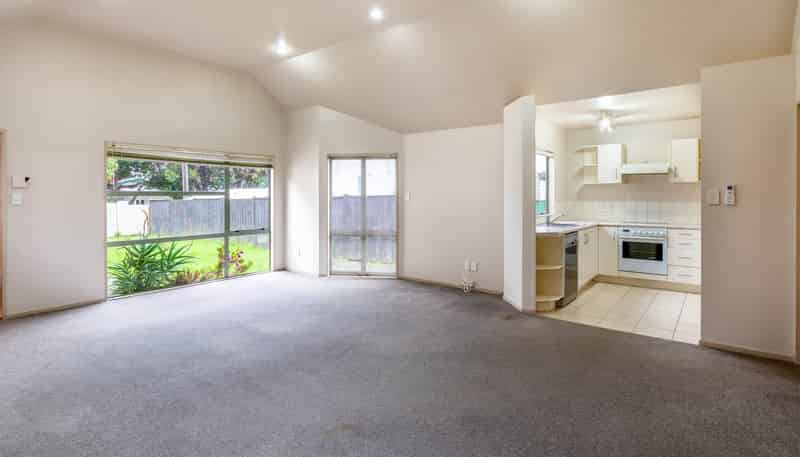 2/191 Riddell Road, Glendowie