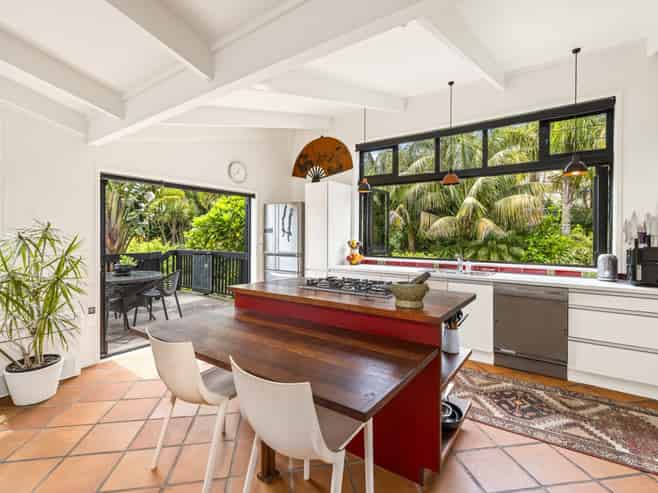 21 Grand View Road, Leigh