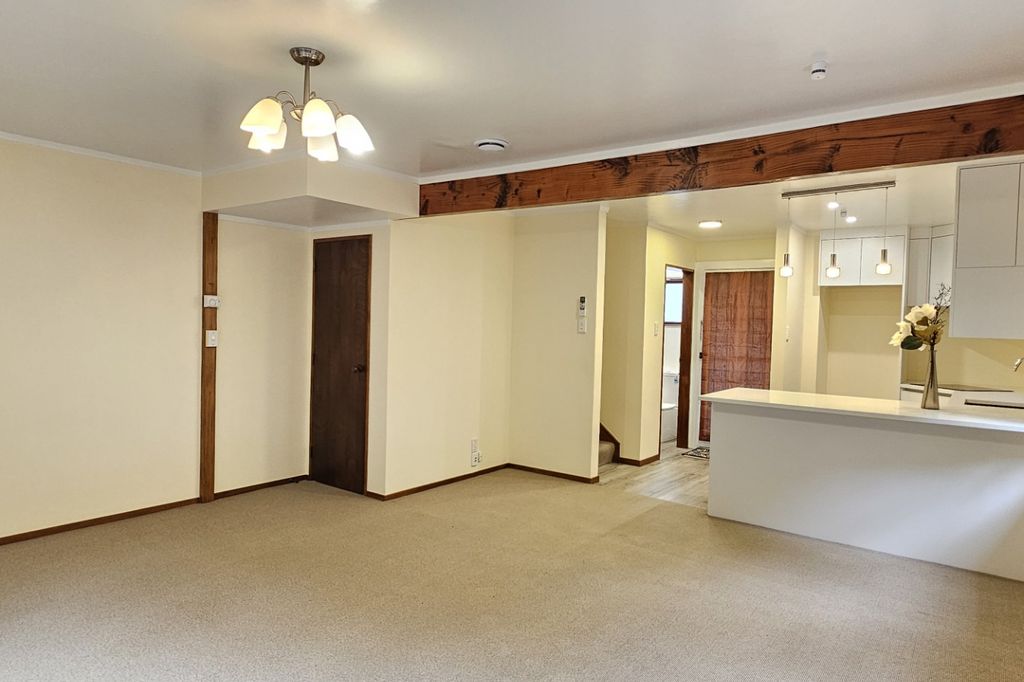 Comfortable Two-Storey Townhouse in Central Johnsonville 1
