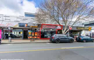 Excellent Browns Bay Retail