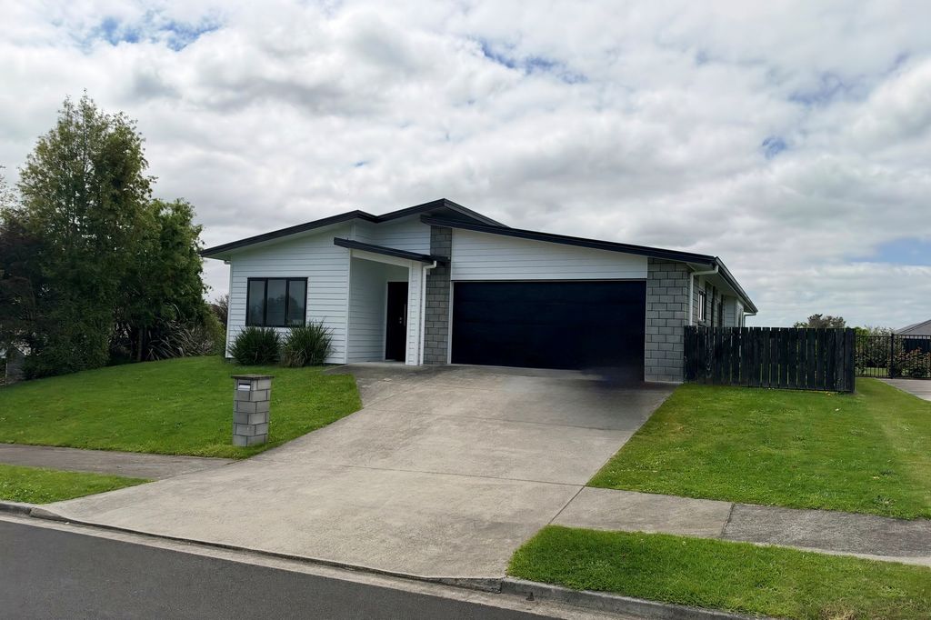 Well-Designed Four-Bedroom Home 1