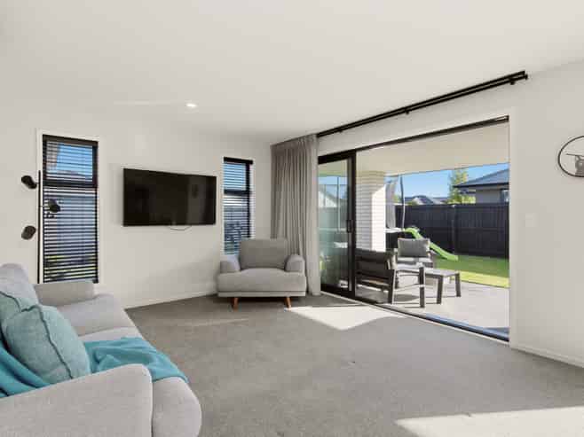 5 Rory Street, Rolleston