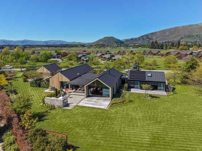 7 Mountain View Drive, Wanaka