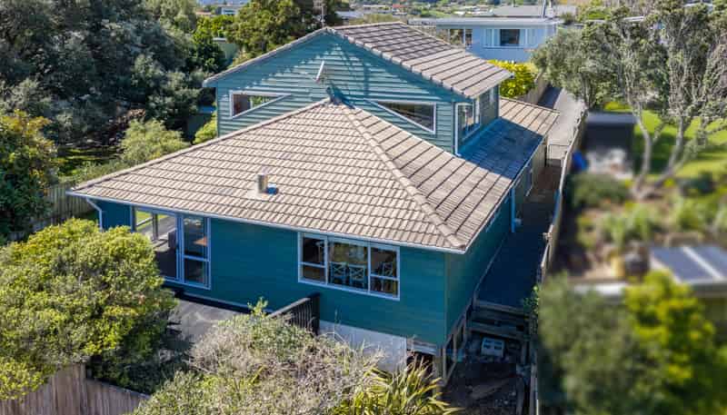 131A Renown Road, Raumati South